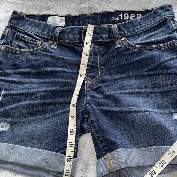 Gap 1969 Sexy Boyfriend Dark Denim Mid Rise 5”Shorts Stretch Cuffs Fleut Wash 25 - Picture 9 of 15